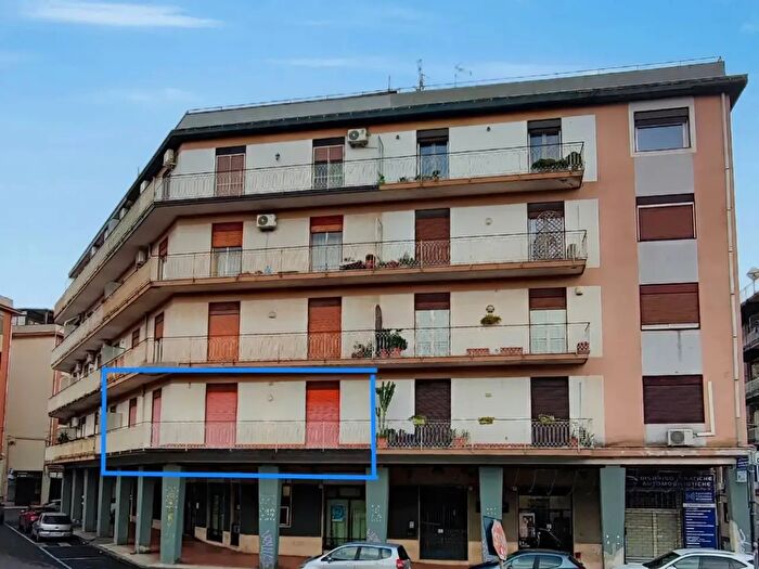 Appartamento con 6 locali in vendita in Corso Raffaello, Mascalucia