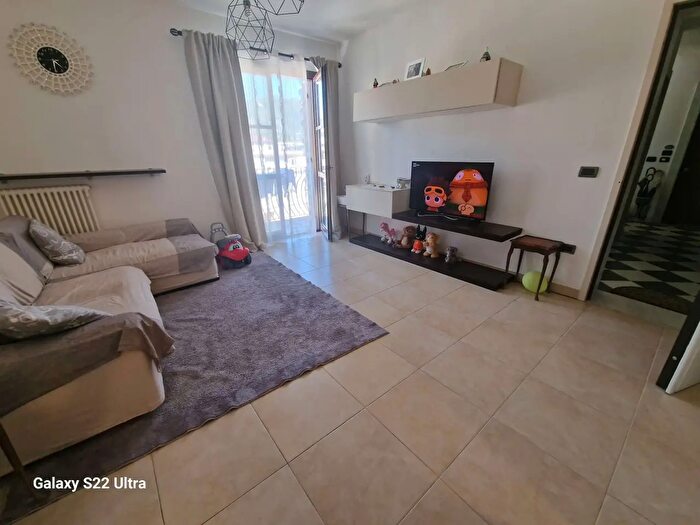 Appartamento quadrilocale in vendita in Via Versilia, Seravezza