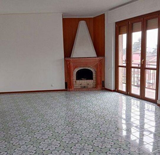 Appartamento con 5 locali in affitto in Via Torino, Centro, Ovada