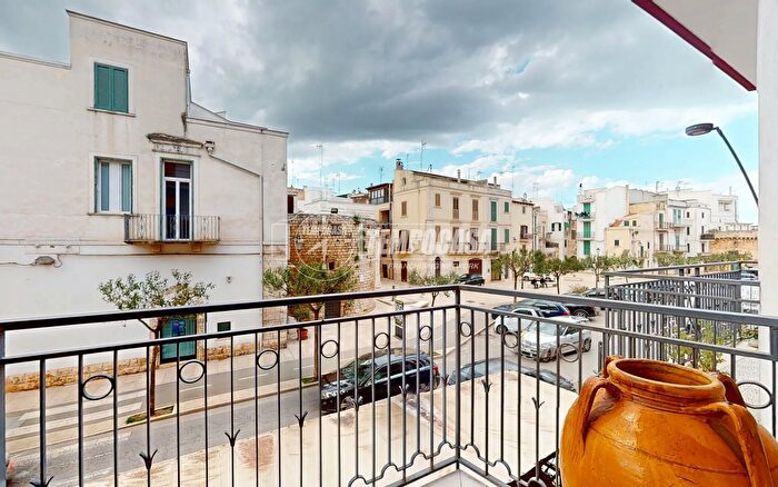 Appartamento quadrilocale in vendita in Via Trieste, Conversano