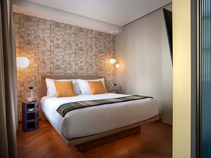 Appartamento bilocale in affitto in Via Alessandro Manzoni, Scala Manzoni, Milano