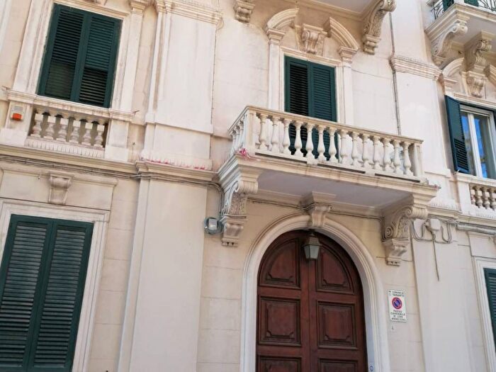 Appartamento bilocale in affitto in Via Felice Cavallotti, Borgo, Taranto