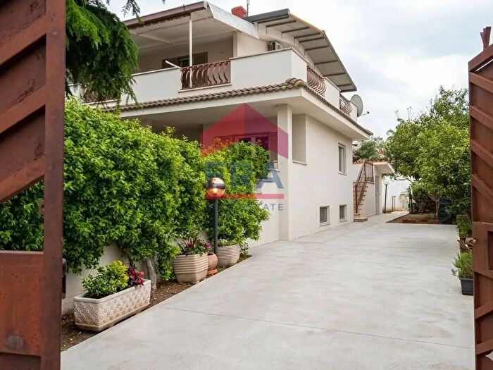 Appartamento trilocale in vendita in Via Lecce, Ardea