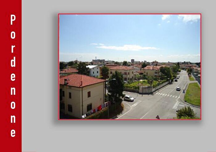 Appartamento quadrilocale in vendita in Viale Venezia, Pordenone