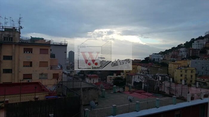 Appartamento con 8 locali in vendita in CSo Vittorio Emanuele, Napoli