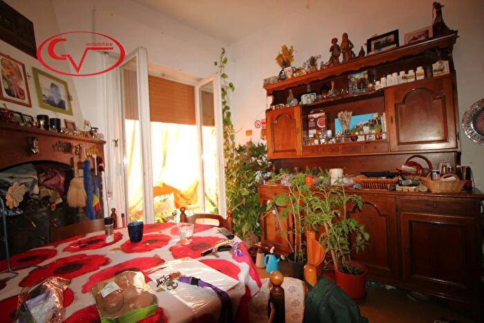 Appartamento trilocale in vendita in Via Giuseppe Verdi, Bucine