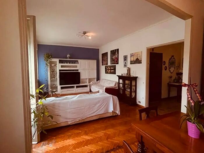 Appartamento con 8 locali in vendita in Piazzale Gramsci, Mantova