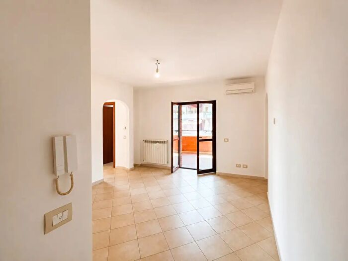 Appartamento trilocale in affitto in Via delle Gardenie, Tivoli