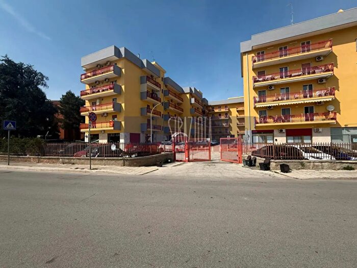 Appartamento trilocale in vendita in Via Cornole di Ruccia, Modugno