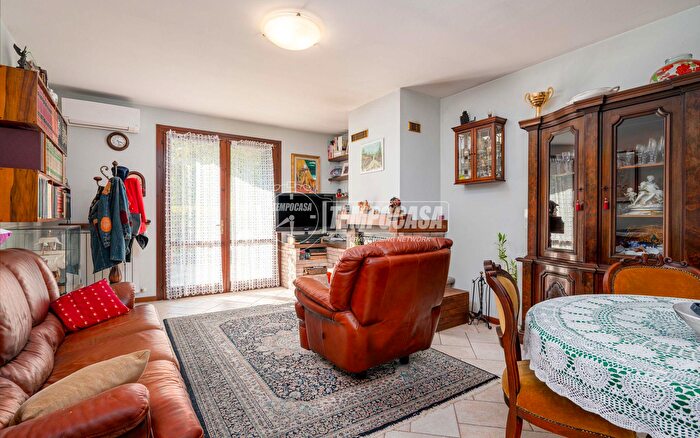 Casa quadrilocale in vendita in Sassuolo