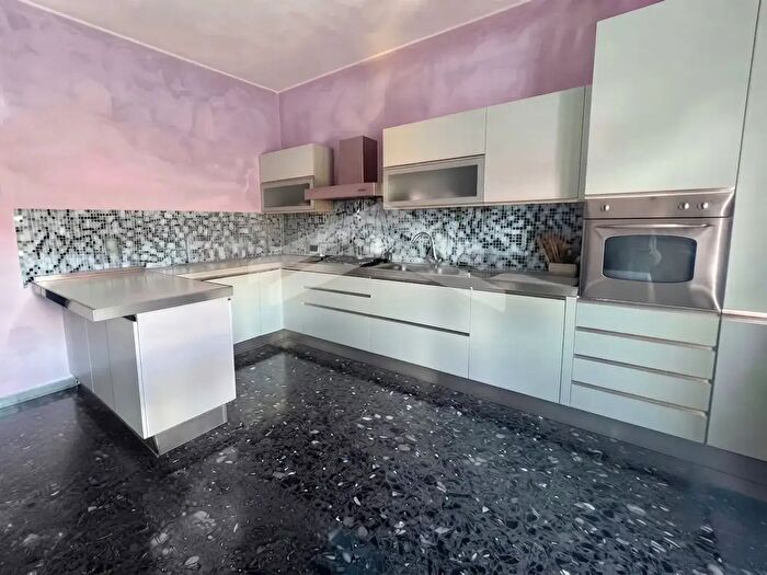 Appartamento quadrilocale in affitto in Via Larino, Campobasso