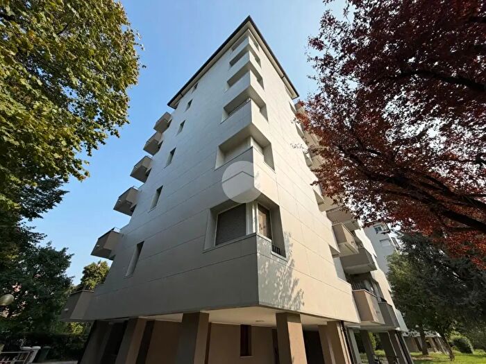 Appartamento quadrilocale in vendita in Viale Europa, Bussero