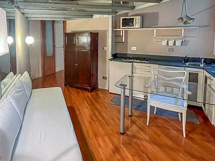Appartamento bilocale in affitto in Piazza dei Volontari, Arco della Pace, Milano