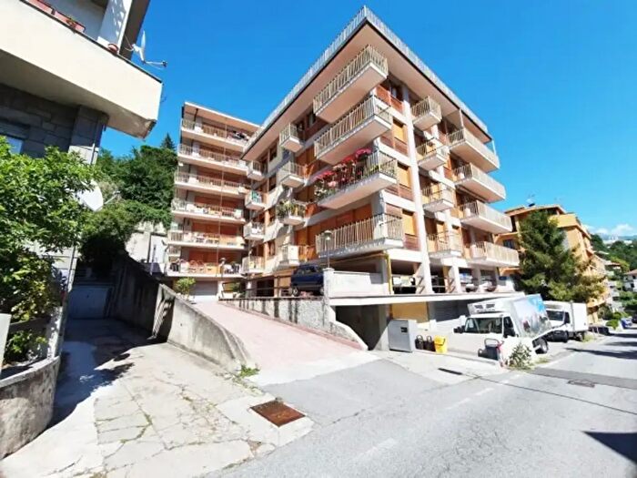 Appartamento trilocale in vendita in Viale Novembre, Saint Vincent