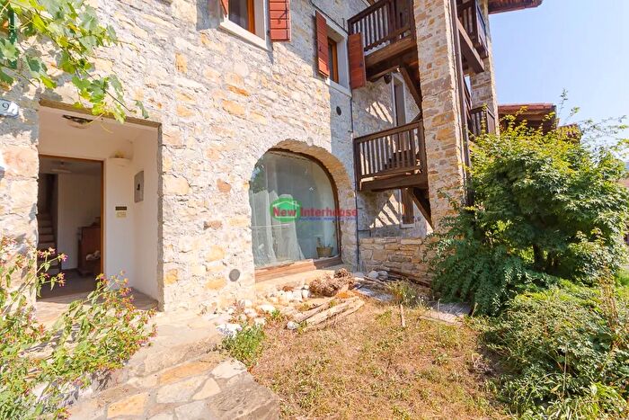 Casa con 7 locali in vendita in Borgo Valdestali Frisanco, Frisanco