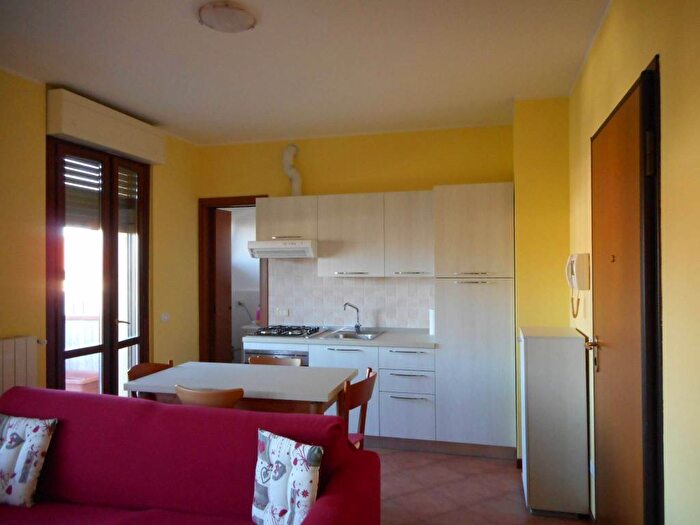 Appartamento bilocale in affitto in Via Monte Rosa, Muzza Sant'Angelo, Cornegliano Laudense