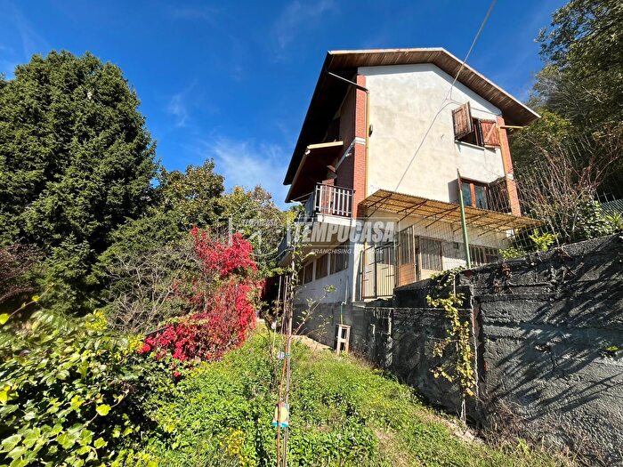 Casa quadrilocale in vendita in Borgata Faiallo, Pont Canavese