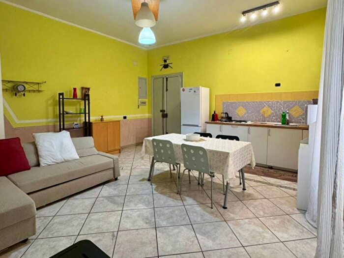 Appartamento bilocale in affitto in Vico Stanzione, Frattamaggiore