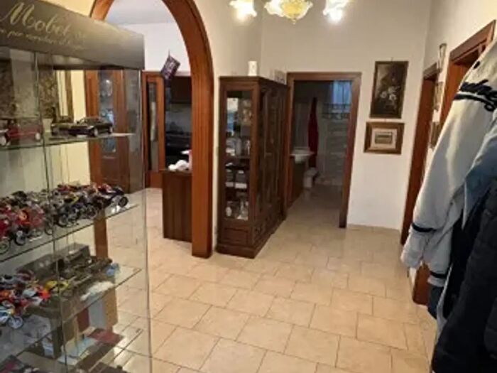 Appartamento trilocale in vendita in Via Piemonte, Mira