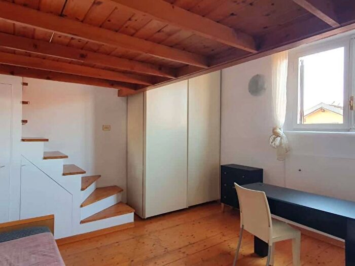 Appartamento bilocale in affitto in Via Melzo, Porta Venezia, Milano