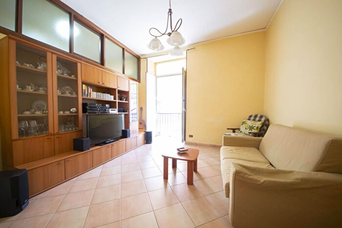 Appartamento quadrilocale in vendita in Gradini San Matteo a Toledo, Napoli