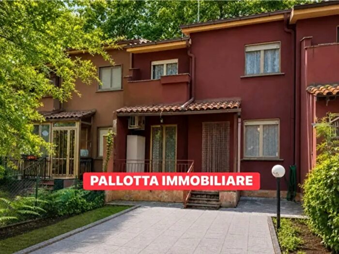 Casa trilocale in vendita in Via degli Ontani, Valentano