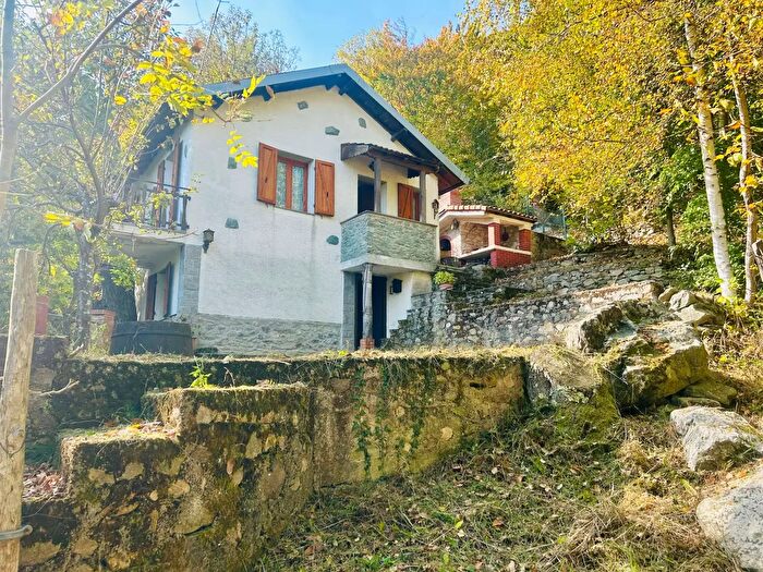 Casa con 5 locali in vendita in Frazione Aimoni, Ormea