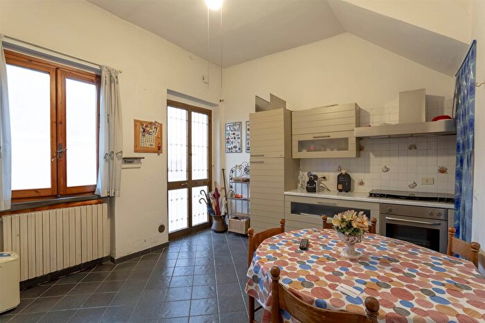 Casa quadrilocale in vendita in Via Juri Gagarin, Campi Bisenzio