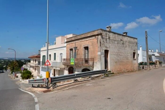 Appartamento in vendita in Via Martina Via Benedetto Croce Brindisi Cisternino, Cisternino