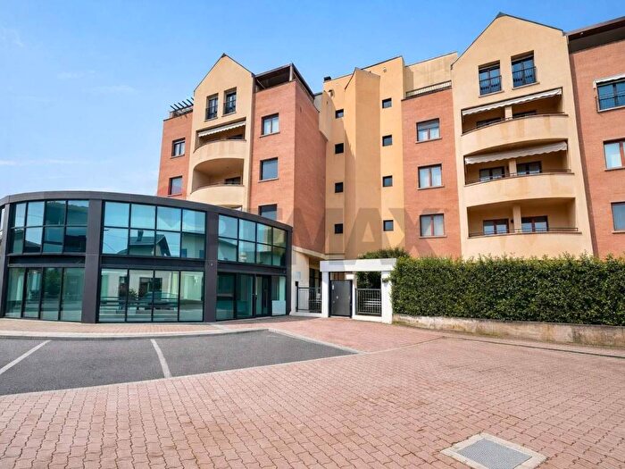 Appartamento quadrilocale in affitto in VIA VITTORIA, Fagnano Olona