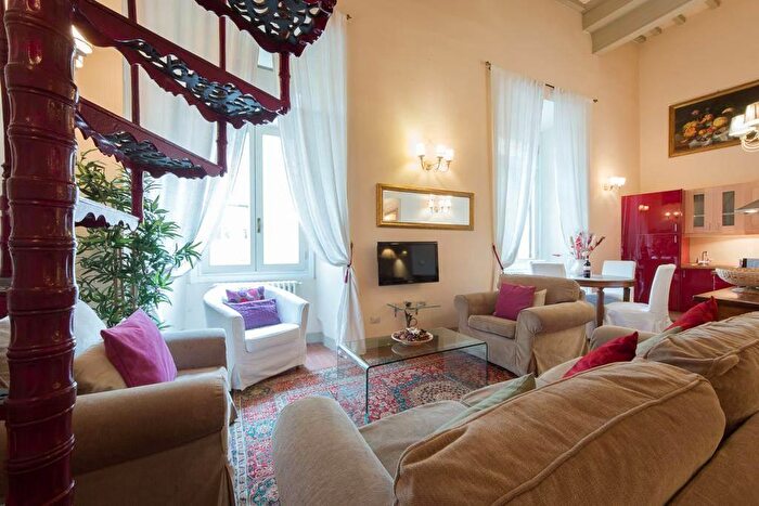 Appartamento quadrilocale in vendita in Corso Tintori, Firenze