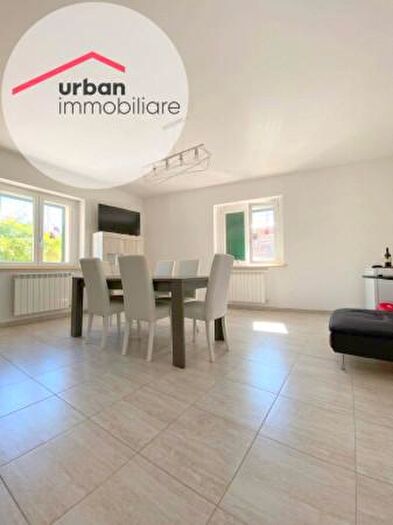 Casa con 6 locali in vendita in Via della Parrocchia, LAquila