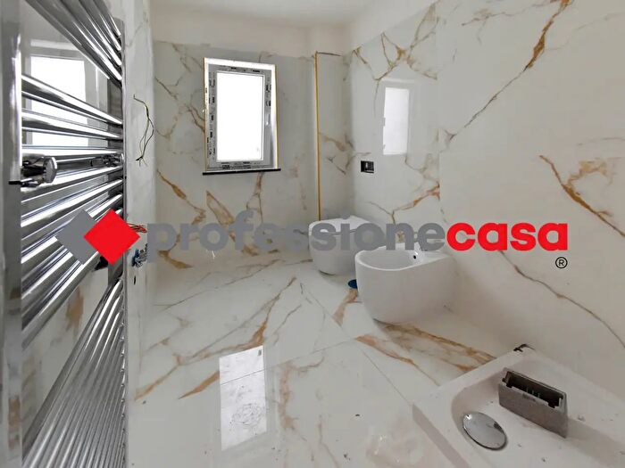 Appartamento trilocale in vendita in Via Einaudi, San Nicola La Strada