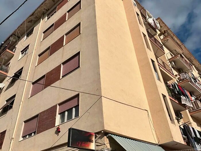 Appartamento quadrilocale in vendita in Quarta Traversa Via Teatro, Torre Del Greco