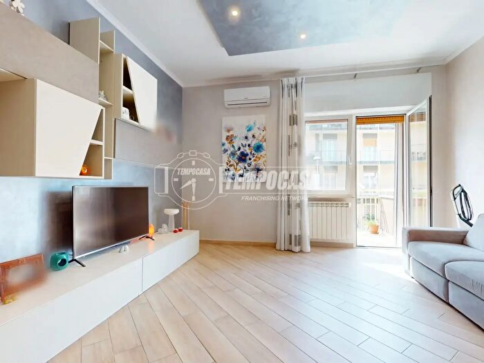 Appartamento trilocale in vendita in Via Giovanni Modugno, Bari