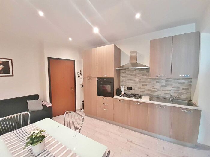 Appartamento bilocale in affitto in Via Francesco Perotti, Breo, Mondovì