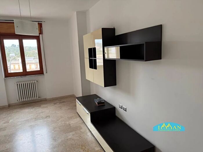 Appartamento trilocale in vendita in Via Daunia, Ceglie Messapica