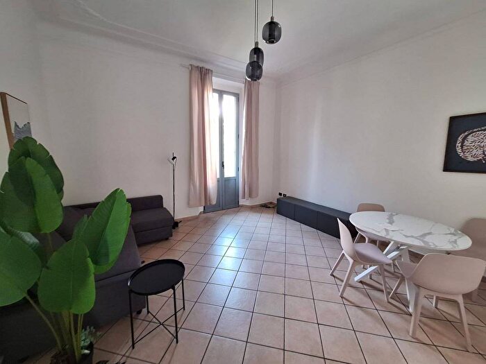 Appartamento quadrilocale in affitto in Viale Giustiniano, Indipendenza, Milano