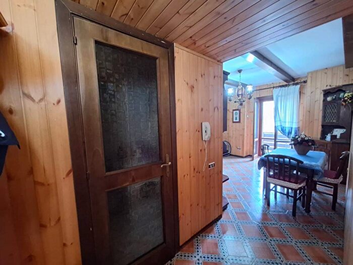 Appartamento trilocale in affitto in Viale dei Tigli, Centro, Roccaraso