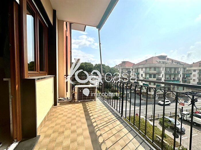 Appartamento trilocale in vendita in Borghetto Santo Spirito