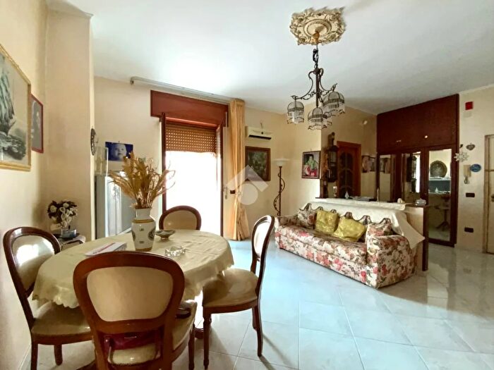 Appartamento trilocale in vendita in Via Margherita di Savoia, San Giorgio A Cremano