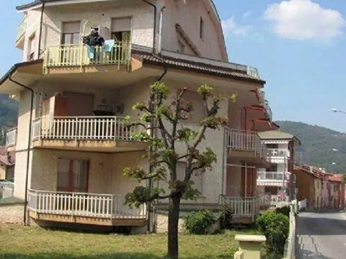 Appartamento trilocale in vendita in Via Alpi, Roccaforte Mondovi'