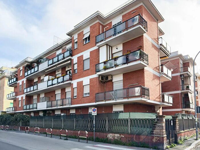 Appartamento bilocale in vendita in Via Zara, Pomezia