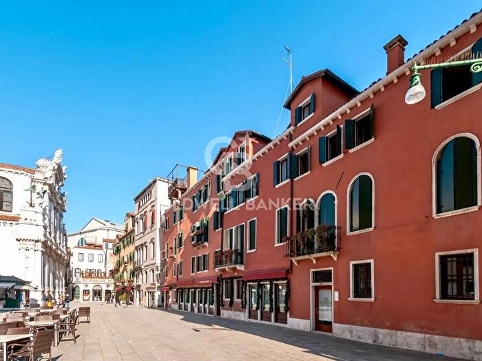 Appartamento bilocale in vendita in Campo San Marco Santa Maria Zobenigo, Venezia