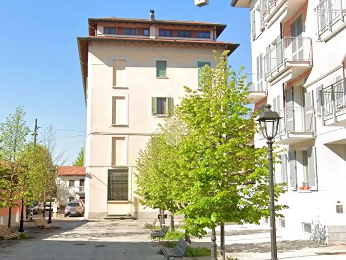 Appartamento trilocale in vendita in Via S Bernardo, Milano