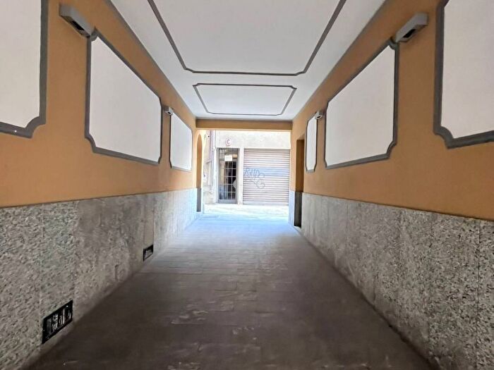 Appartamento bilocale in affitto in Via Paolo Frisi, Porta Venezia, Milano