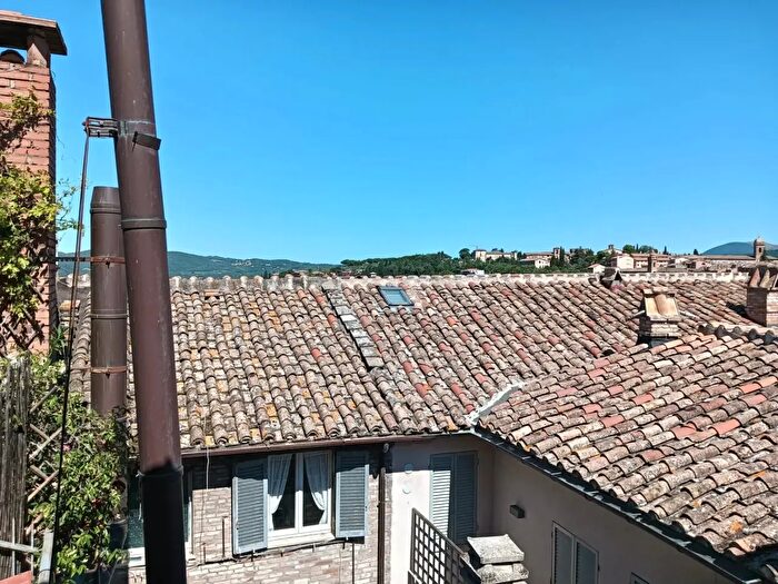 Appartamento con 5 locali in vendita in Perugia