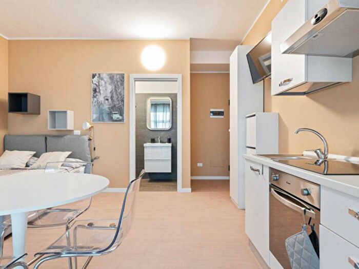 Appartamento monolocale in affitto in Via Luciano Manara, Guastalla, Milano