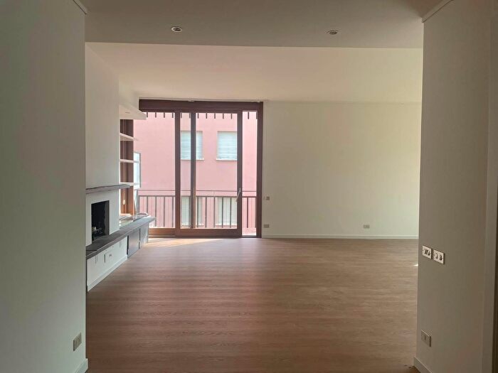 Appartamento quadrilocale in affitto in Bergamo