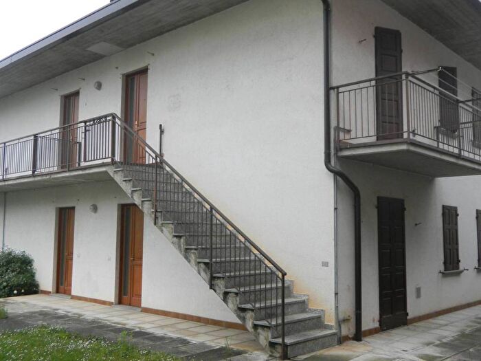 Appartamento trilocale in affitto in Via Monte Grappa, Vallalta, Albino
